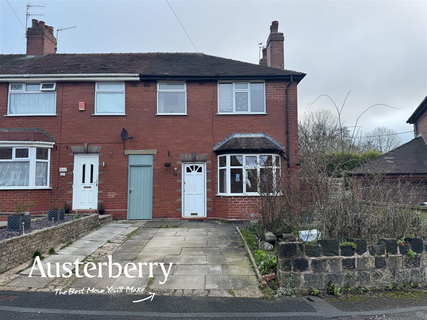 3 bed property in Owen Grove, Stoke-On-Trent